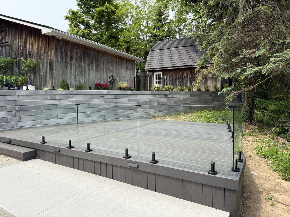 Glass railing